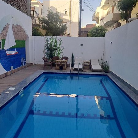 Tara Apartments Luxor Buitenkant foto